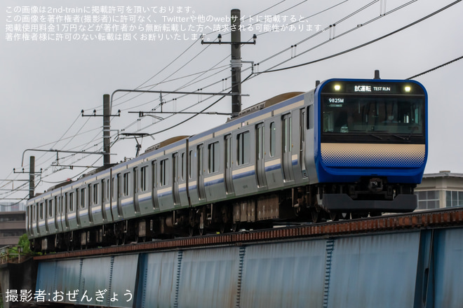 【JR東】E235系1000番台J-40編成ブレーキライニング材料変更に伴う試運転を川崎～鶴見間で撮影した写真