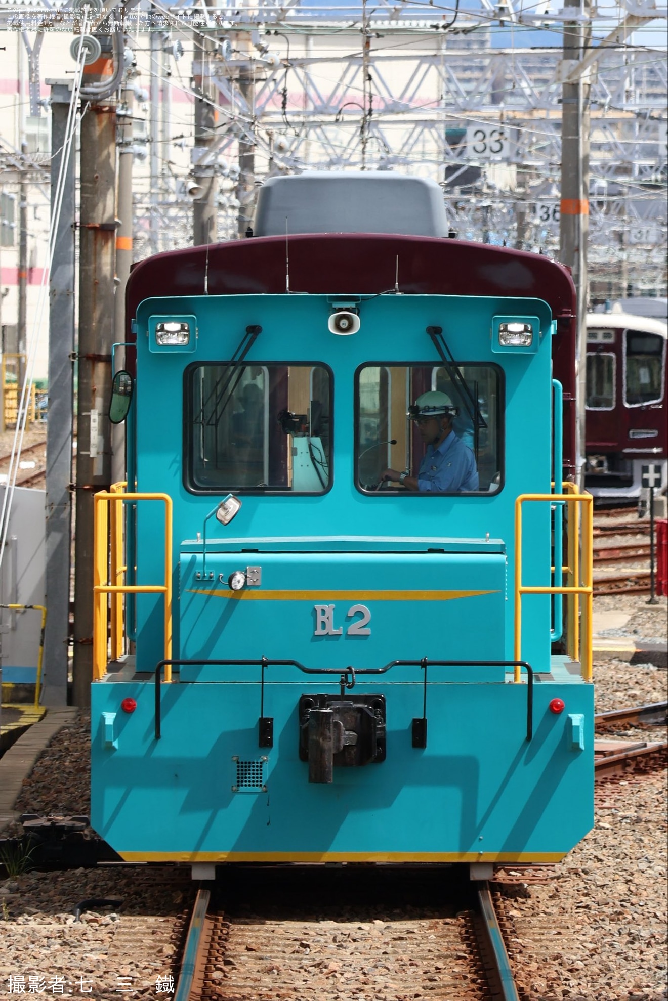 【阪急】5100系5132Fが2両ずつに分割されていることを確認の拡大写真