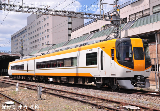 【近鉄】16400系YS01五位堂検修車庫出場試運転を橿原神宮前駅で撮影した写真