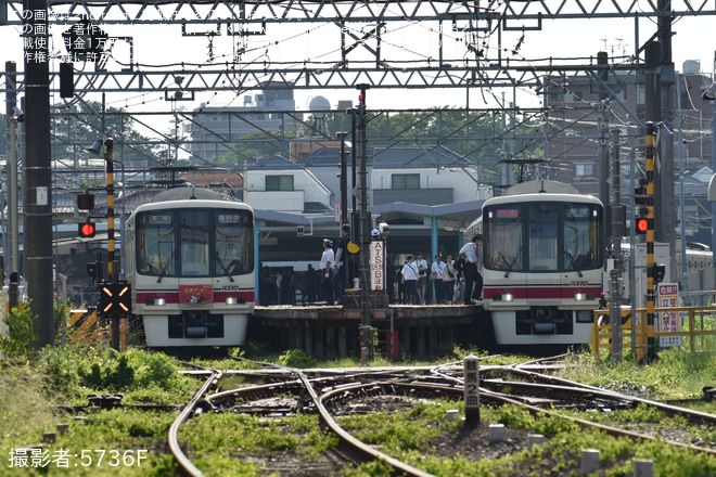 【京王】日本ダービー開催に伴い臨時列車を運転(202605)を府中競馬正門前駅付近で撮影した写真