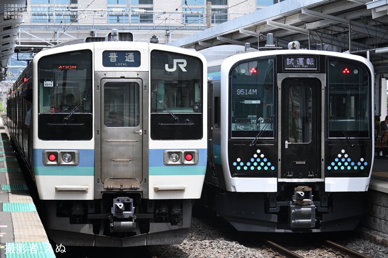 【JR東】E131系N2編成が篠ノ井線で試運転の拡大写真