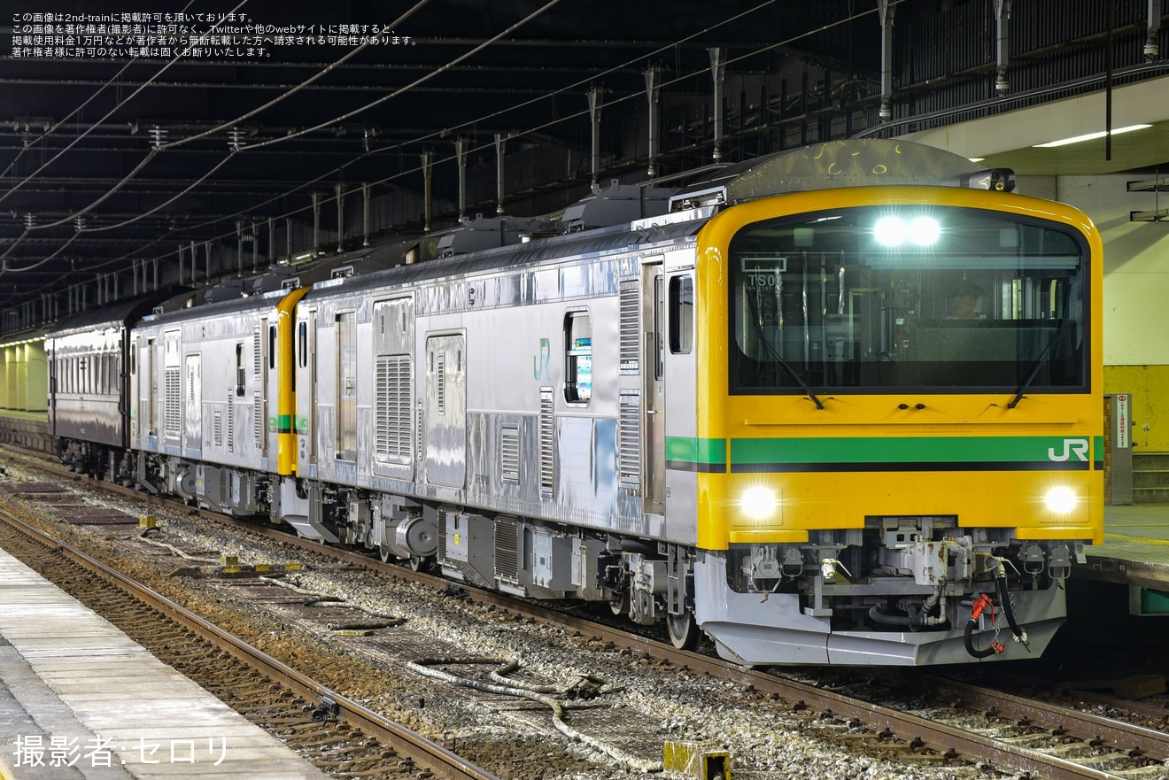 【JR東】スハフ42-2173が秋田総合車両センターへ配給輸送の拡大写真