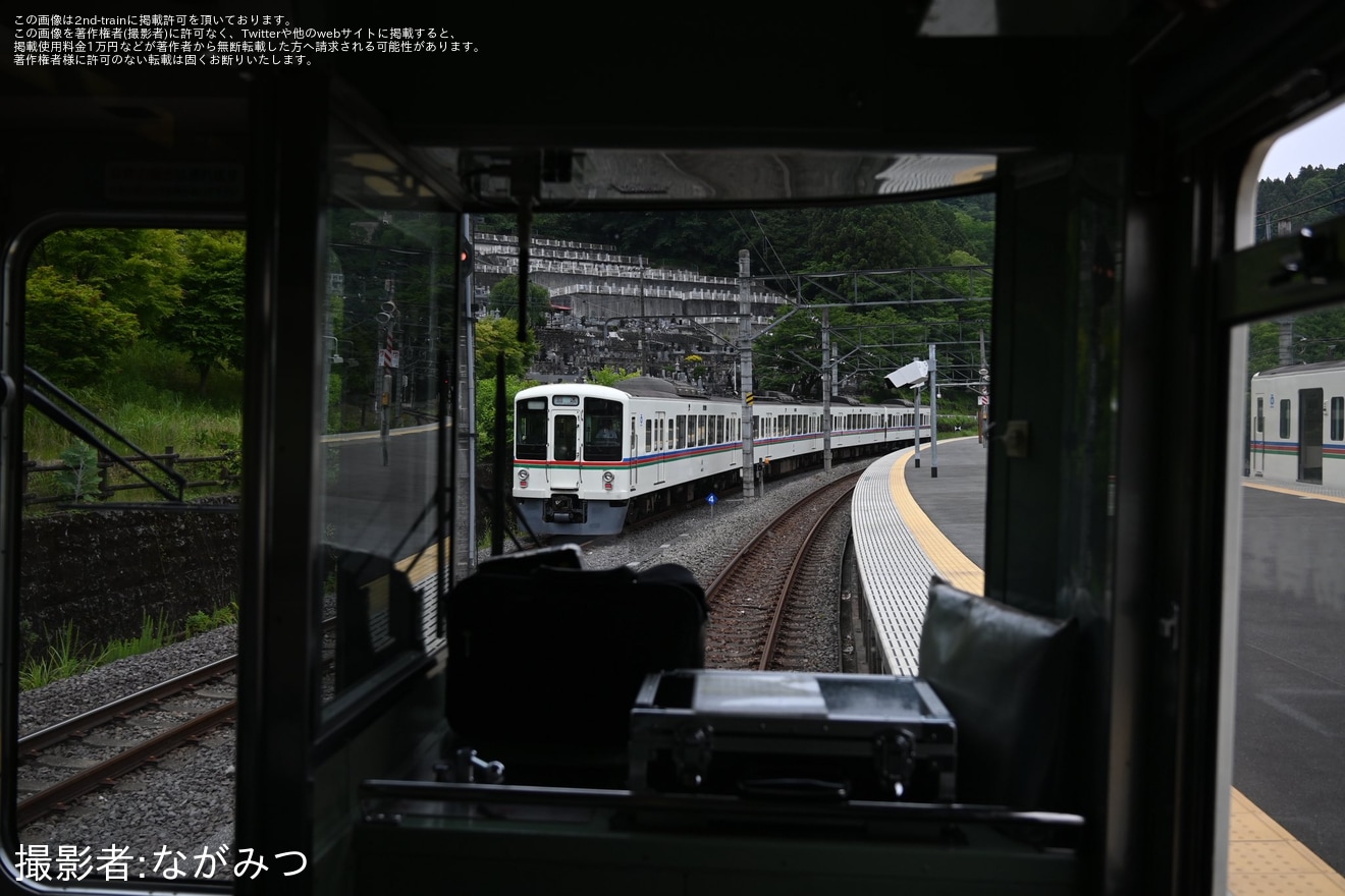 【西武】4000系4023Fが横瀬車両基地へ廃車回送の拡大写真