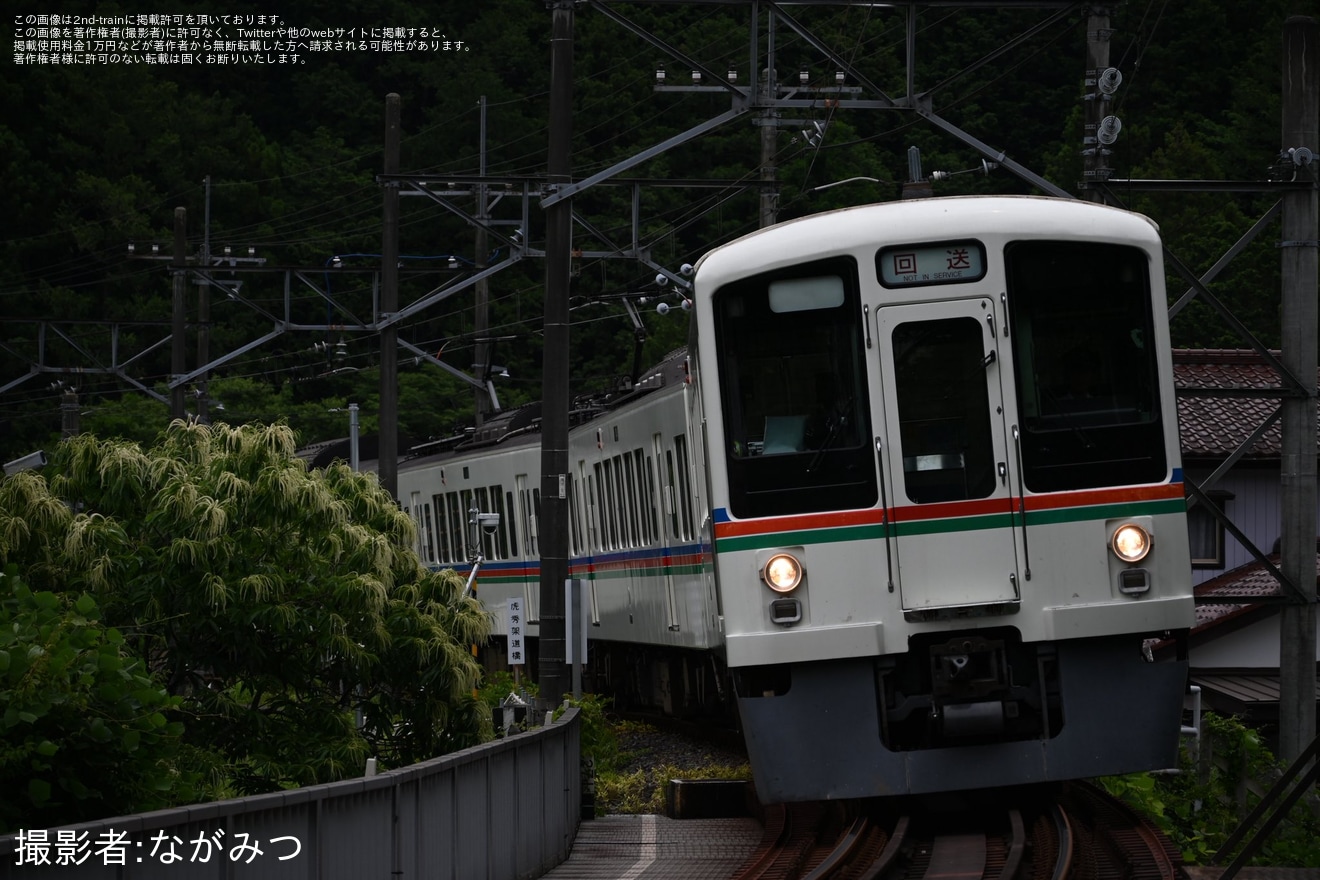 【西武】4000系4023Fが横瀬車両基地へ廃車回送の拡大写真