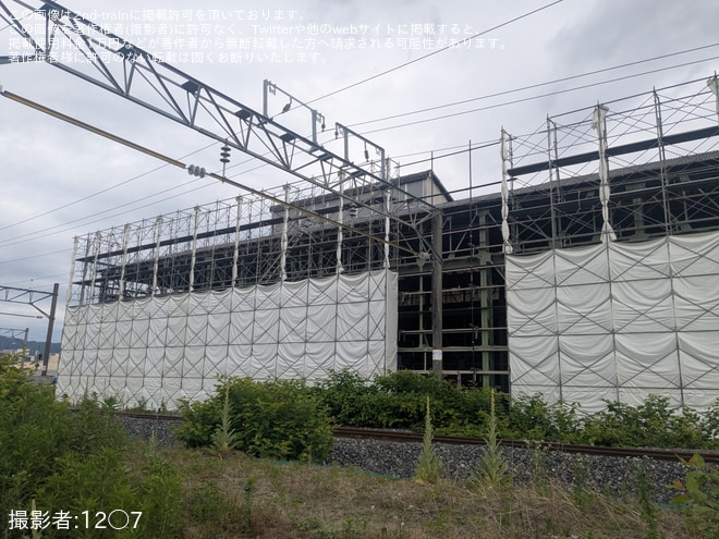 【JR東】旧福島機関区跡の建屋で解体作業が進むを不明で撮影した写真
