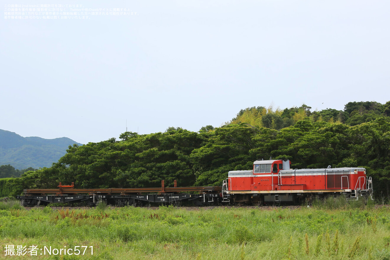 【JR西】DE10-1076牽引のチキ2両編成による東萩工臨の実施の拡大写真