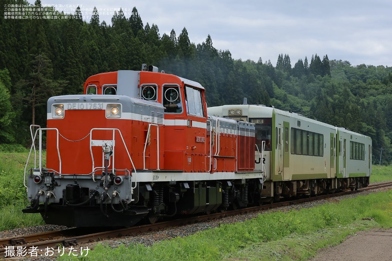 【JR東】キハ100-46・キハ100-201が秋田総合車両センターへ廃車配給の拡大写真
