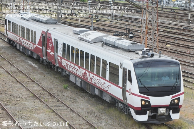 【JR東】HB-E300系「ひなび」を使用した「ふるまい酒まつり号」が運転（4枚目）