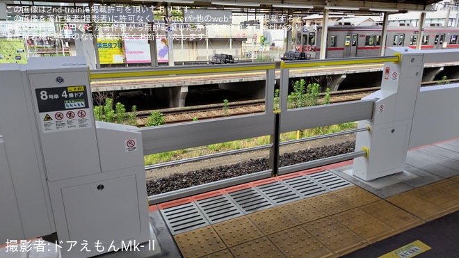 【JR東】幕張本郷駅のホームドアが稼働開始 - 幕張本郷駅にて撮影