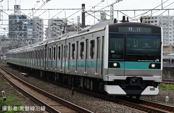 【JR東】E233系2000番台マト17編成東京総合車両センター出場回送(機器更新実施)（1枚目）