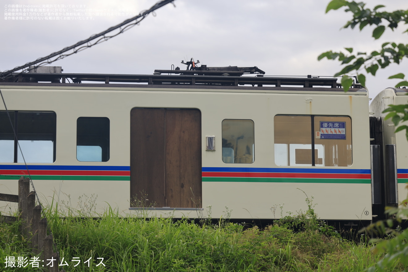 【西武】4000系4023F 一部の部品撤去の拡大写真