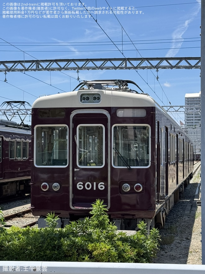 【阪急】6000系6016Fの前面行先表示器が撤去（1枚目）