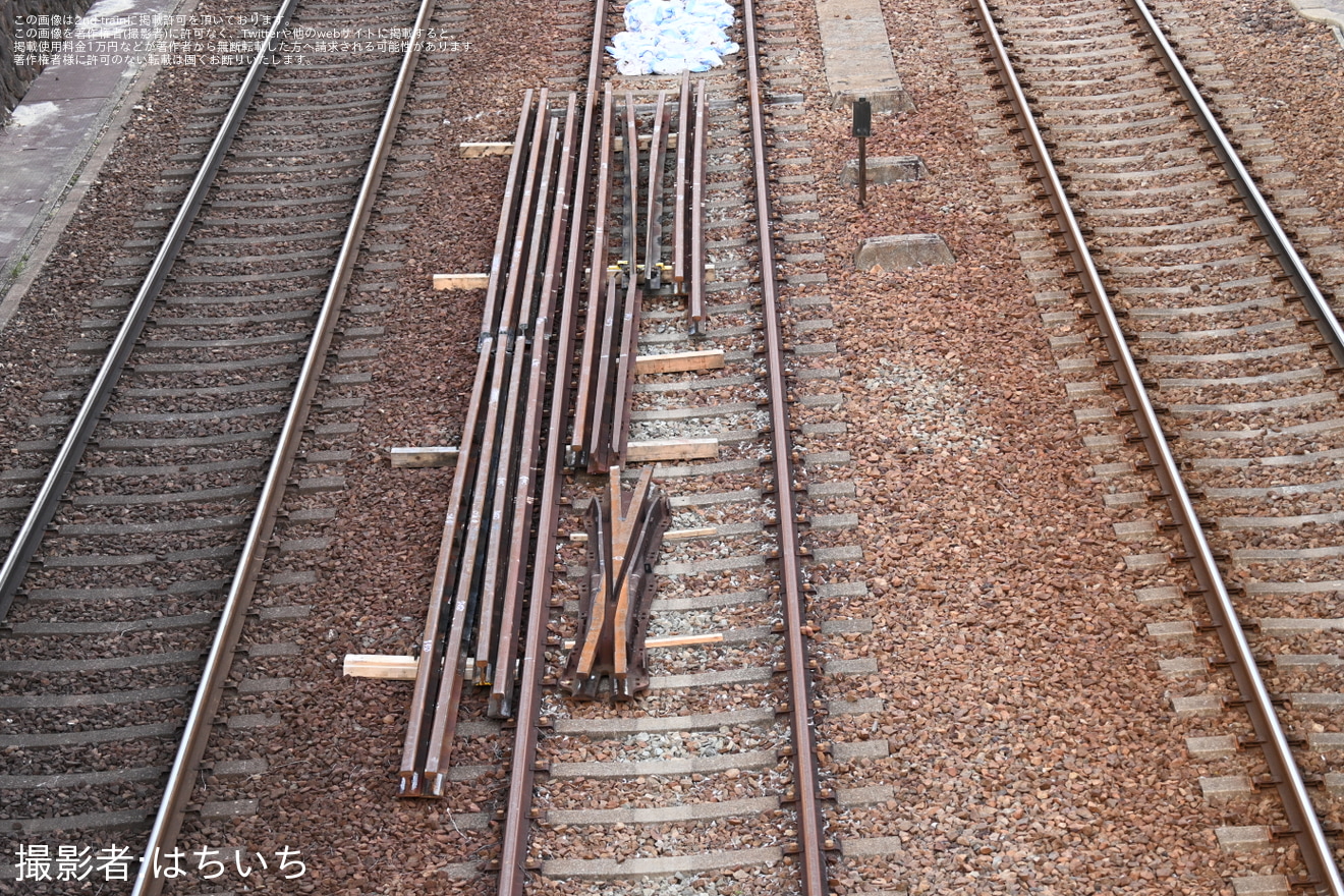 【阪急】御影駅の待避線線路の一部が撤去の拡大写真