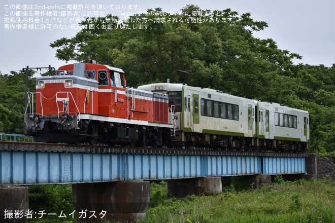 【JR東】キハ100-46・キハ100-201が秋田総合車両センターへ廃車回送を立川目〜横川目間で撮影した写真