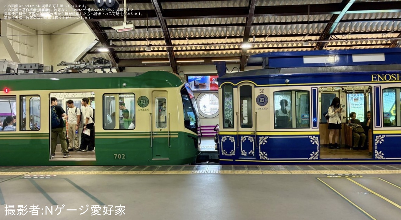 【江ノ電】700形702F＋10形10Fが営業運転に充当の拡大写真