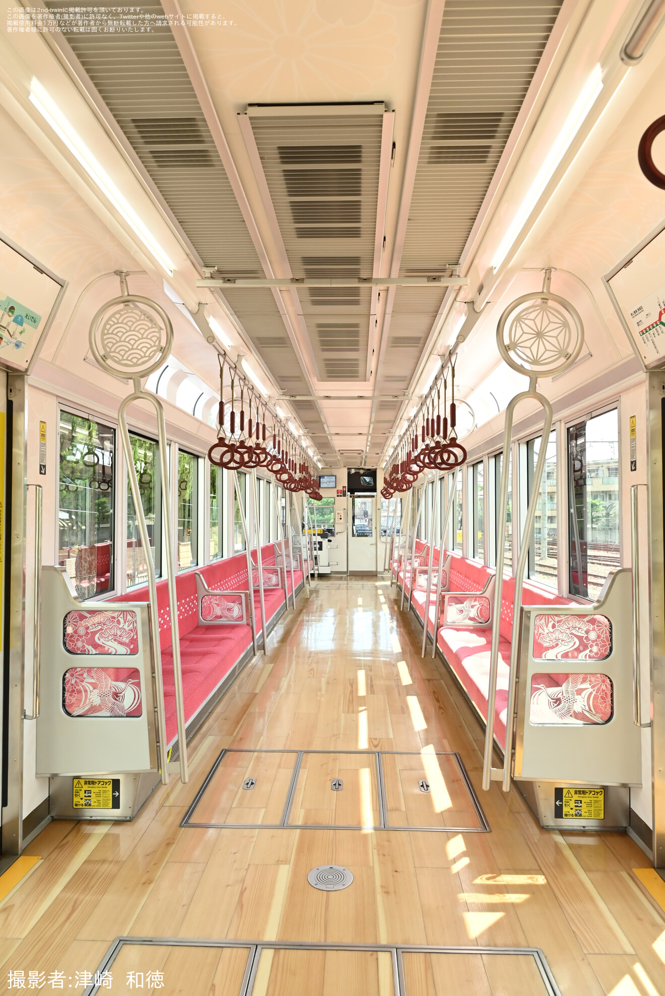 【叡電】100系「舞」が鉄道友の会向けに展示の拡大写真