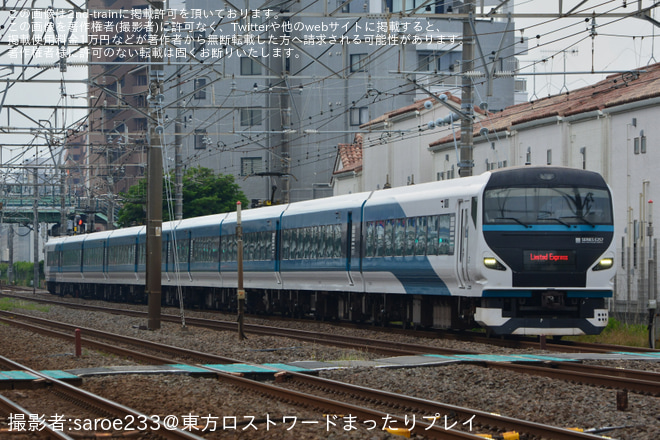 【JR東】臨時特急「稲取キンメマラソン号」を運行を不明で撮影した写真