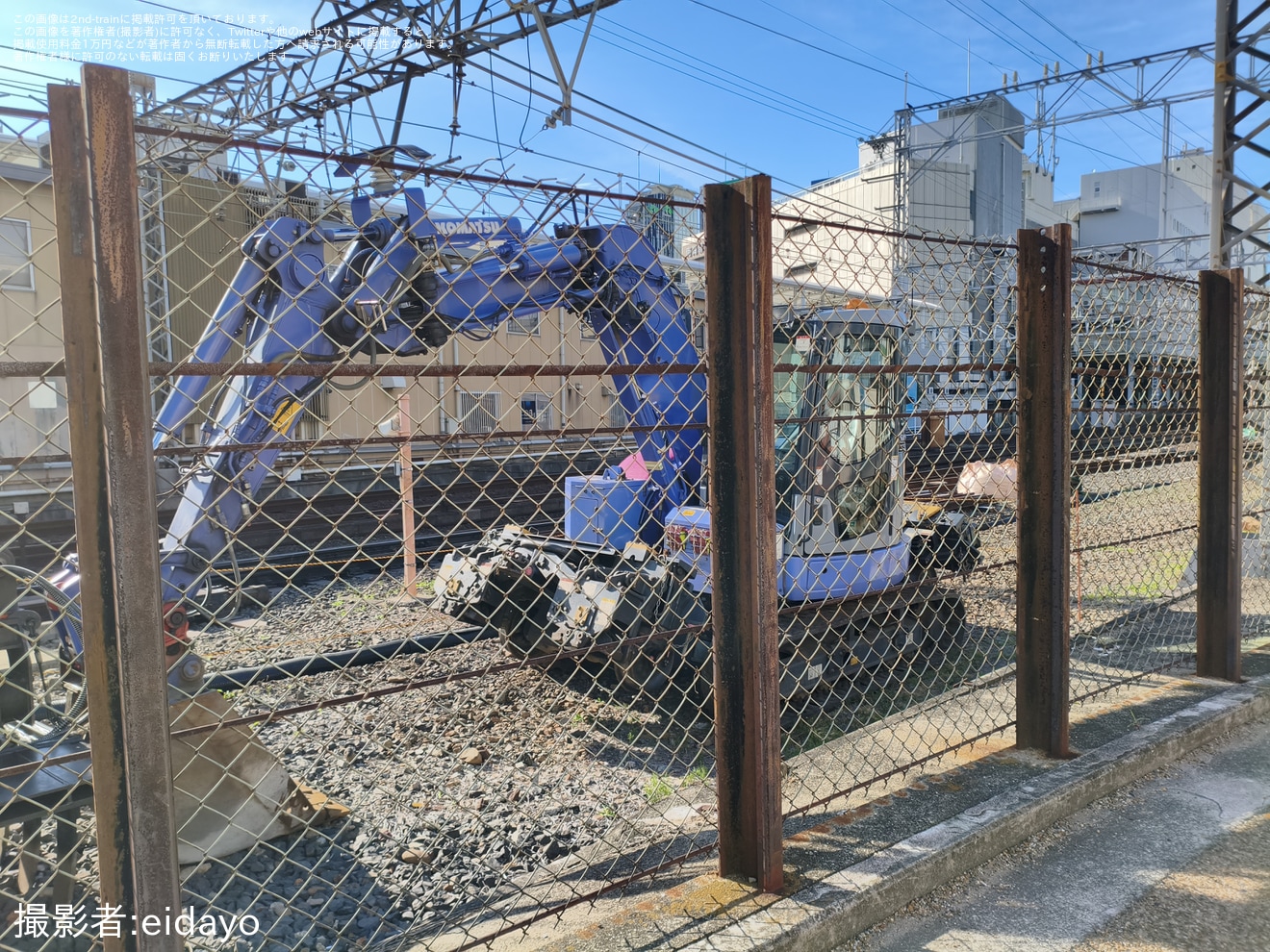 【南海】堺東5番線に作業車を確認の拡大写真