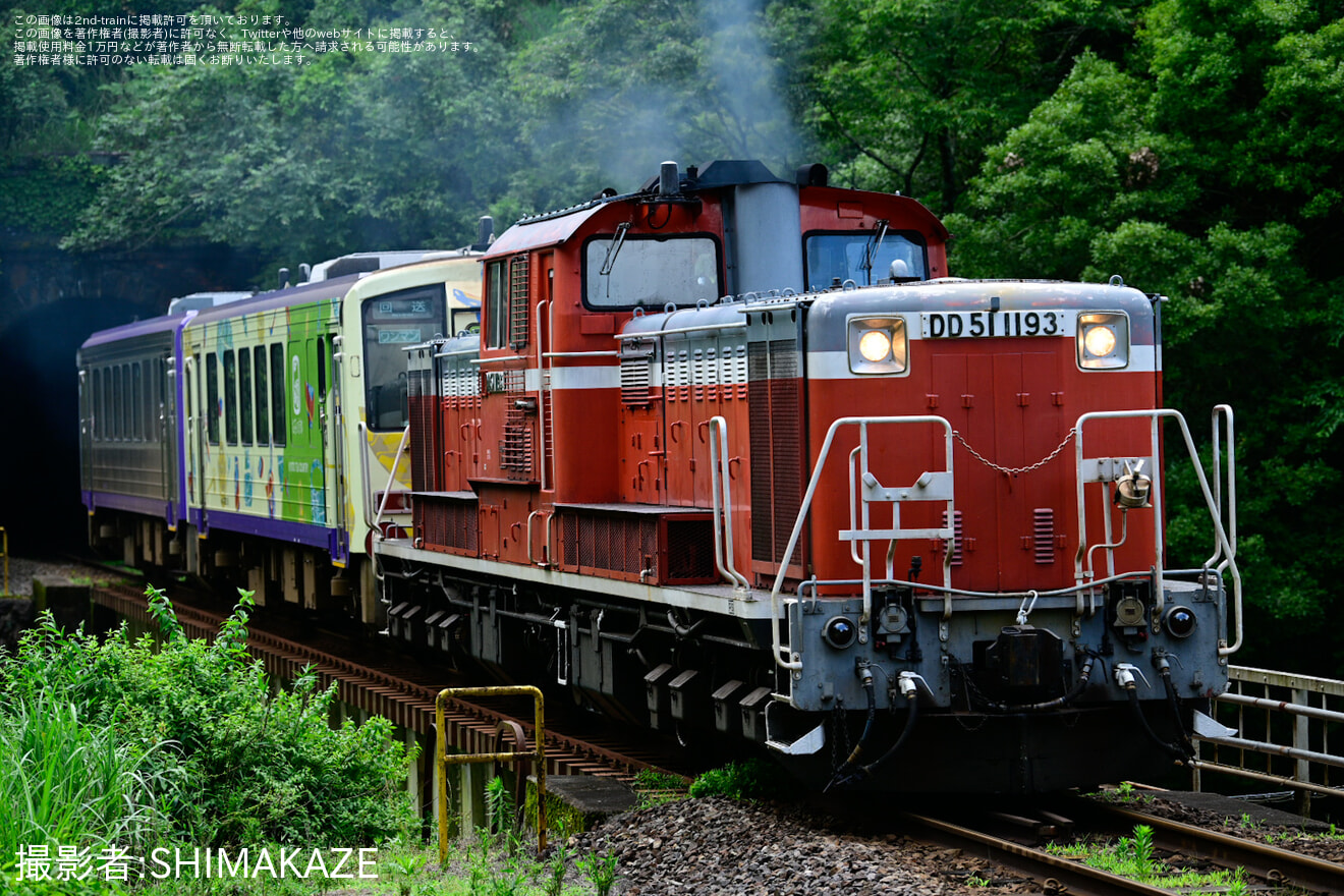 【JR西】キハ120-8+キハ120-16が吹田総合車両所京都支所へ回送の拡大写真