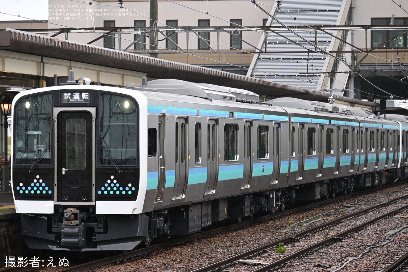 【JR東】E131系200番台N7編成・N8編成がJ-TREC新津事業所を出場し公式試運転の拡大写真