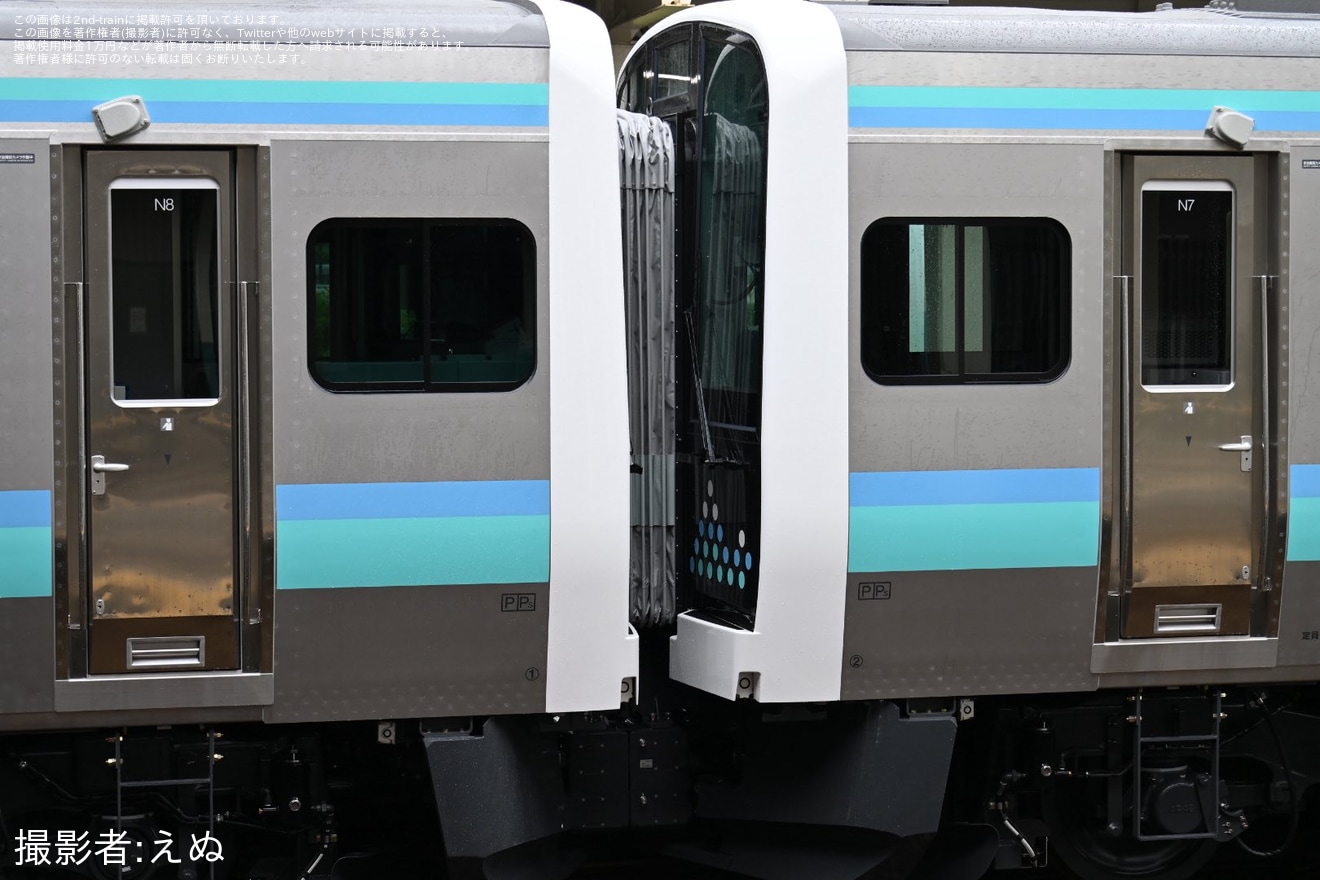 【JR東】E131系200番台N7編成・N8編成がJ-TREC新津事業所を出場し公式試運転の拡大写真