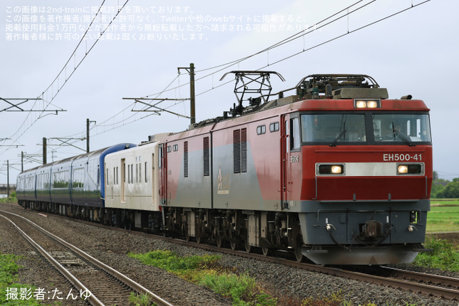【伊豆急】2100系R-5編成(THE ROYAL EXPRESS)北海道貸し出し甲種輸送（1枚目）