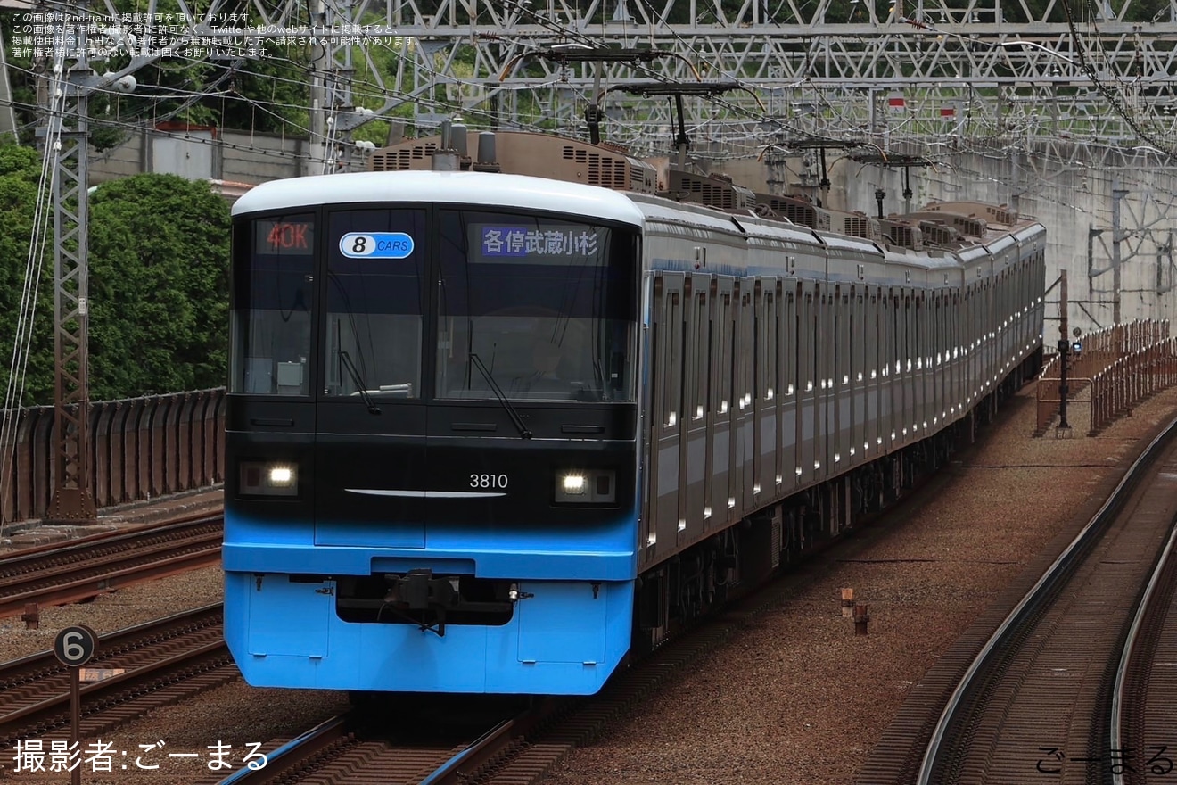 【東急】3000系3110Fがリニューアルを終え営業運転復帰の拡大写真