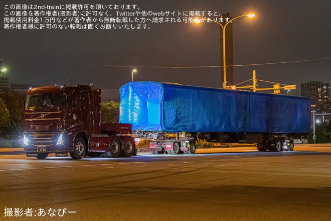 【東臨】70-000形Z6編成の先頭車が東京港へ陸送・船積みを不明で撮影した写真