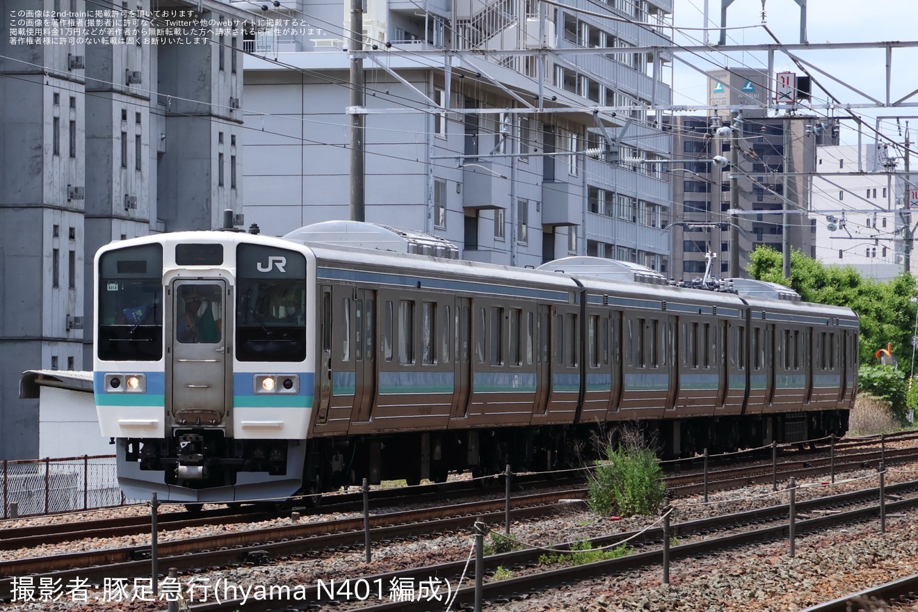 JR東】211系1000番台N318編成が延命工事を実施し長野総合車両センター