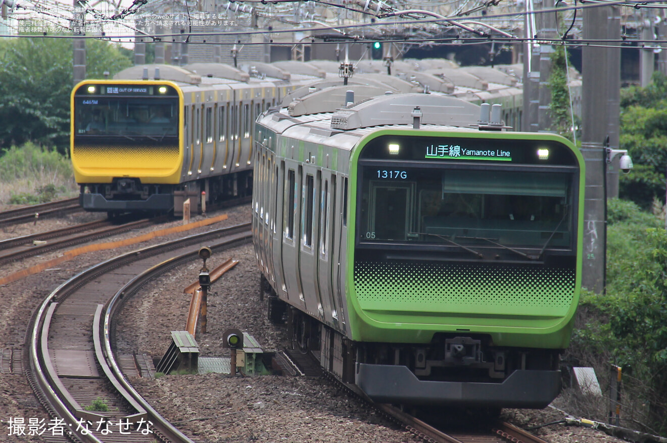 【JR東】E235系B31編成(元トウ31編成) 東京総合車両センター出場の拡大写真