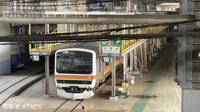 【JR東】209系3500番台ハエ51編成が大宮総合車両センターへ入場を不明で撮影した写真