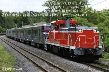 【JR北】733系B-1001編成+キハ261系ST-1212編成が苗穂工場出場