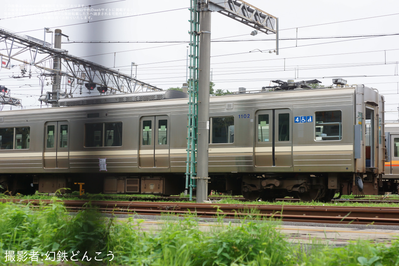【京王】入場中の1000系1752Fが構内入換を実施の拡大写真