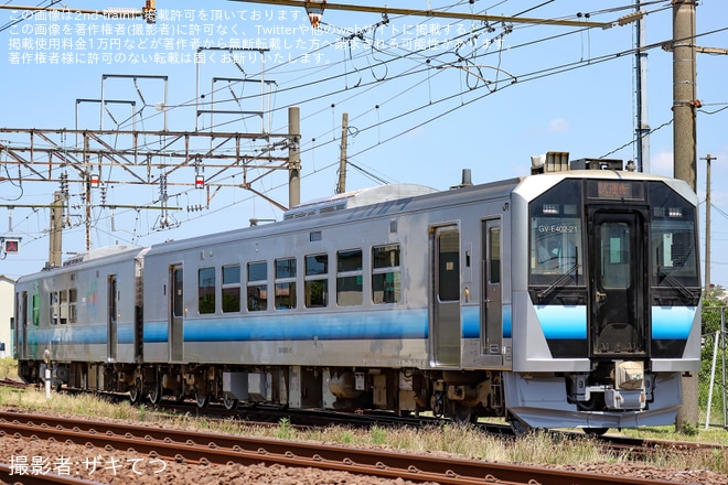 【JR東】GV-E400系T221編成が秋田総合車両ベースを出場し本線試運転を不明で撮影した写真