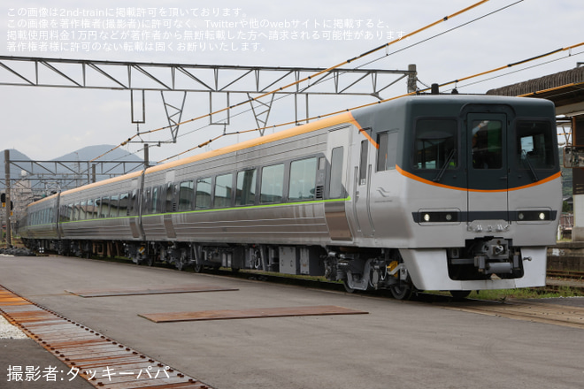 【JR四】8000系L2編成が多度津工場出場試運転 - 多度津駅にて撮影
