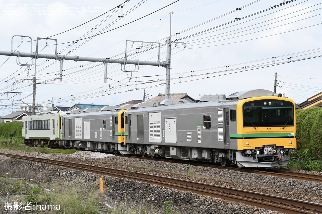 【JR東】キハ110-219がGV-E197系TS04編成により配給輸送（譲渡の可能性）の拡大写真