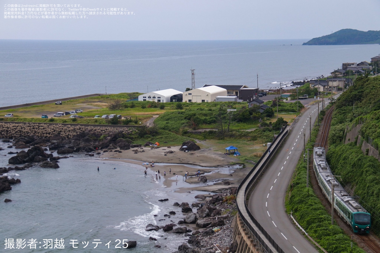 【JR東】臨時快速「リゾート庄内」を運行の拡大写真