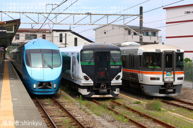 【JR海】臨時特急「ごてんば号」を運行 - 御殿場駅にて撮影