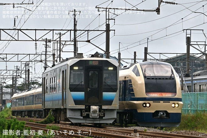 【JR東】583系カラーとなったE653系U-101編成が秋田総合車両ベース構内試運転を秋田総合車両ベース付近で撮影した写真