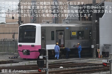 【京成】最後のピンクカラーのN800形N858編成の帯が剥がされた状態で確認