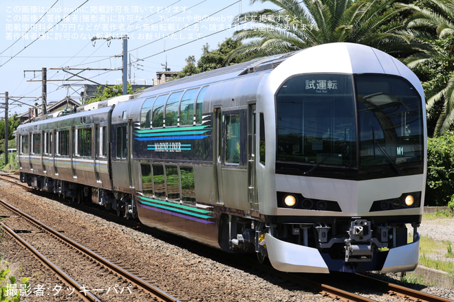 【JR四】5000系M1編成が検査を終えて多度津工場出場 - 讃岐府中～鴨川間にて撮影