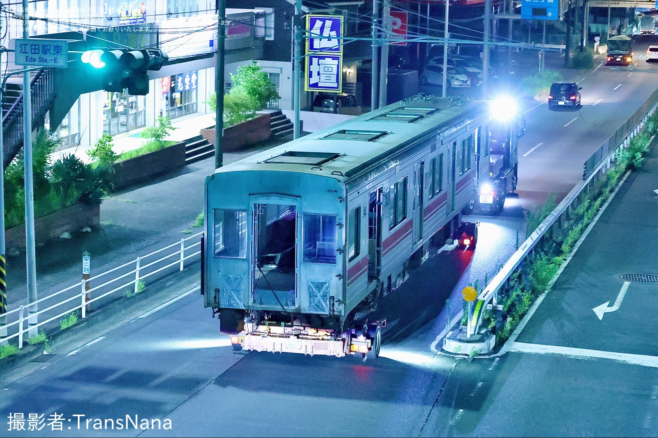 【東急】9000系デハ9411・デハ9412が長津田車両工場から陸送の拡大写真