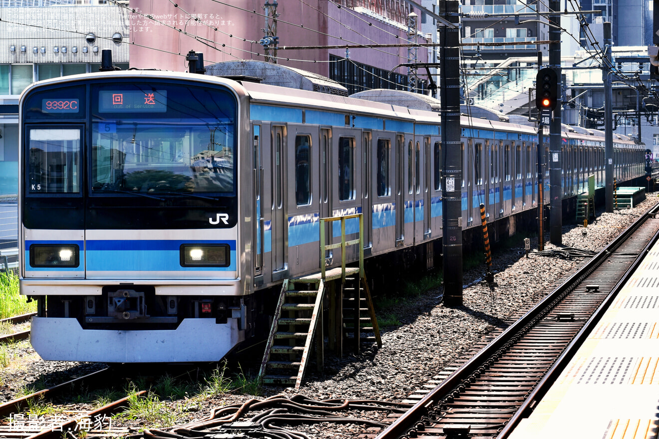 【JR東】E231系800番台ミツK5編成、中野南乗務ベース構内への疎開に伴う回送の拡大写真