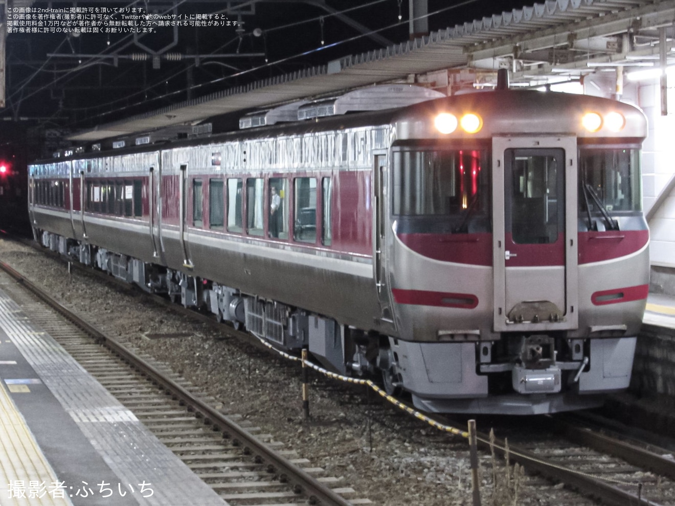 【JR西】キハ189系H2編成が後藤総合車両所を出場し回送の拡大写真