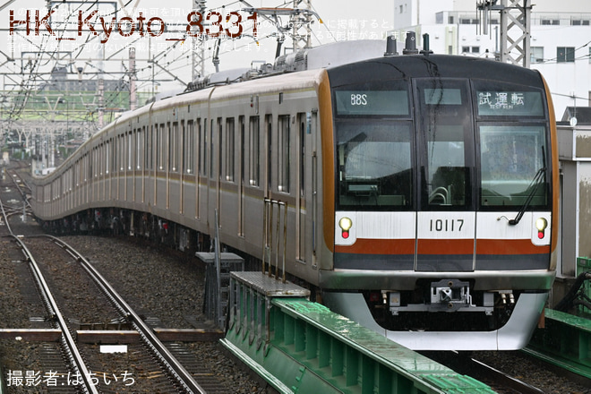 【メトロ】10000系10117F 綾瀬工場出場試運転を不明で撮影した写真