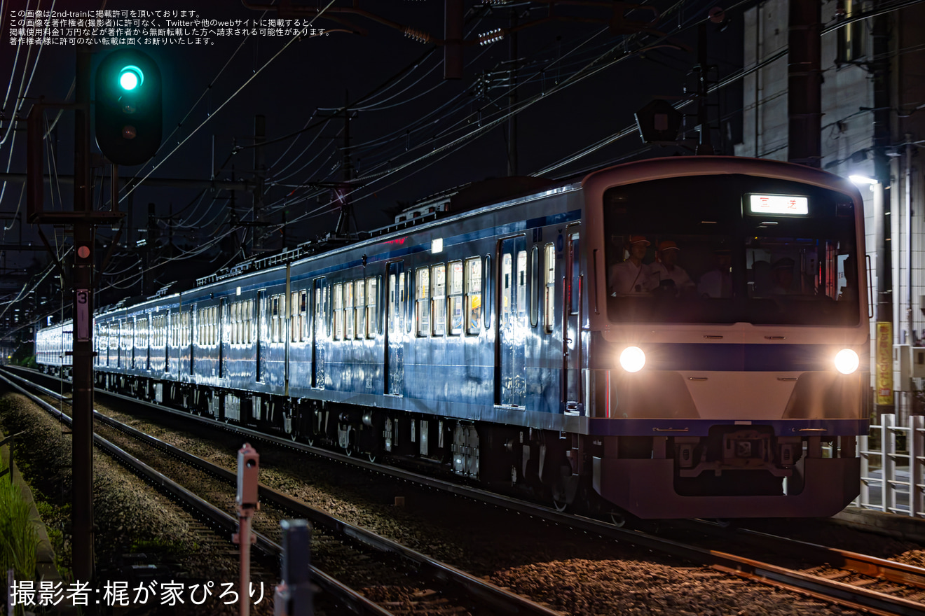 【西武】元東急9000系9014Fが新101系牽引で武蔵丘へ回送の拡大写真