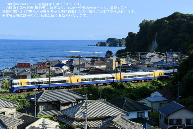 【JR東】255系マリBe-03編成を使用した臨時特急「新宿わかしお1号・2号」運転(2026年7月) を不明で撮影した写真