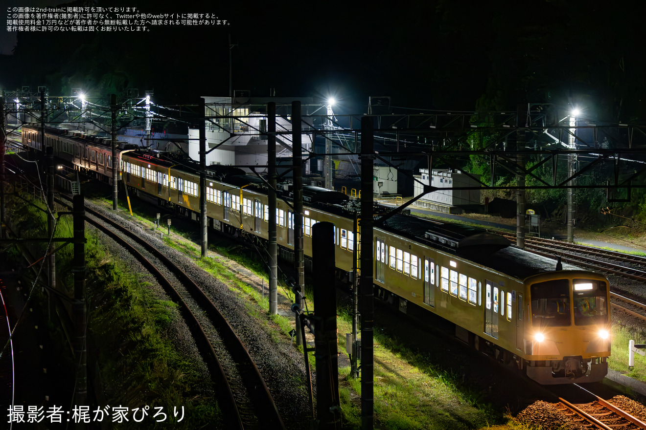 【西武】元東急9000系9014Fが新101系牽引で武蔵丘へ回送の拡大写真