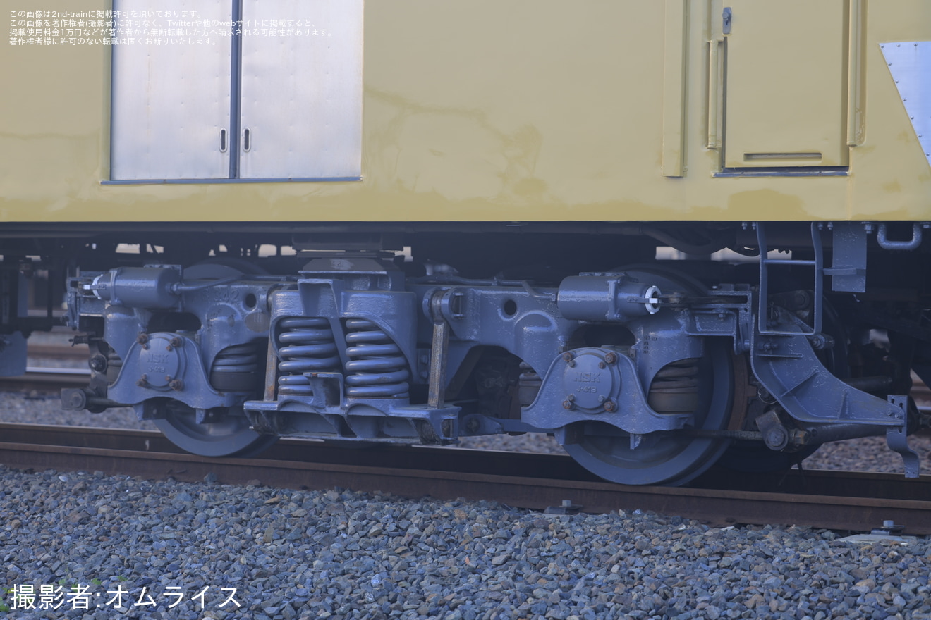 【三岐】801系805F(西武イエローカラー)クモハ805号車(1両)のみ検査終えて留置の拡大写真