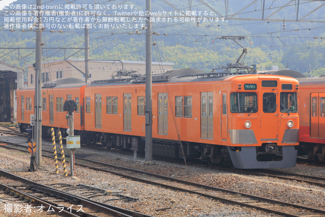 【近江】200形203Fオレンジ色(元2417F) 彦根工場出場試運転を彦根駅で撮影した写真